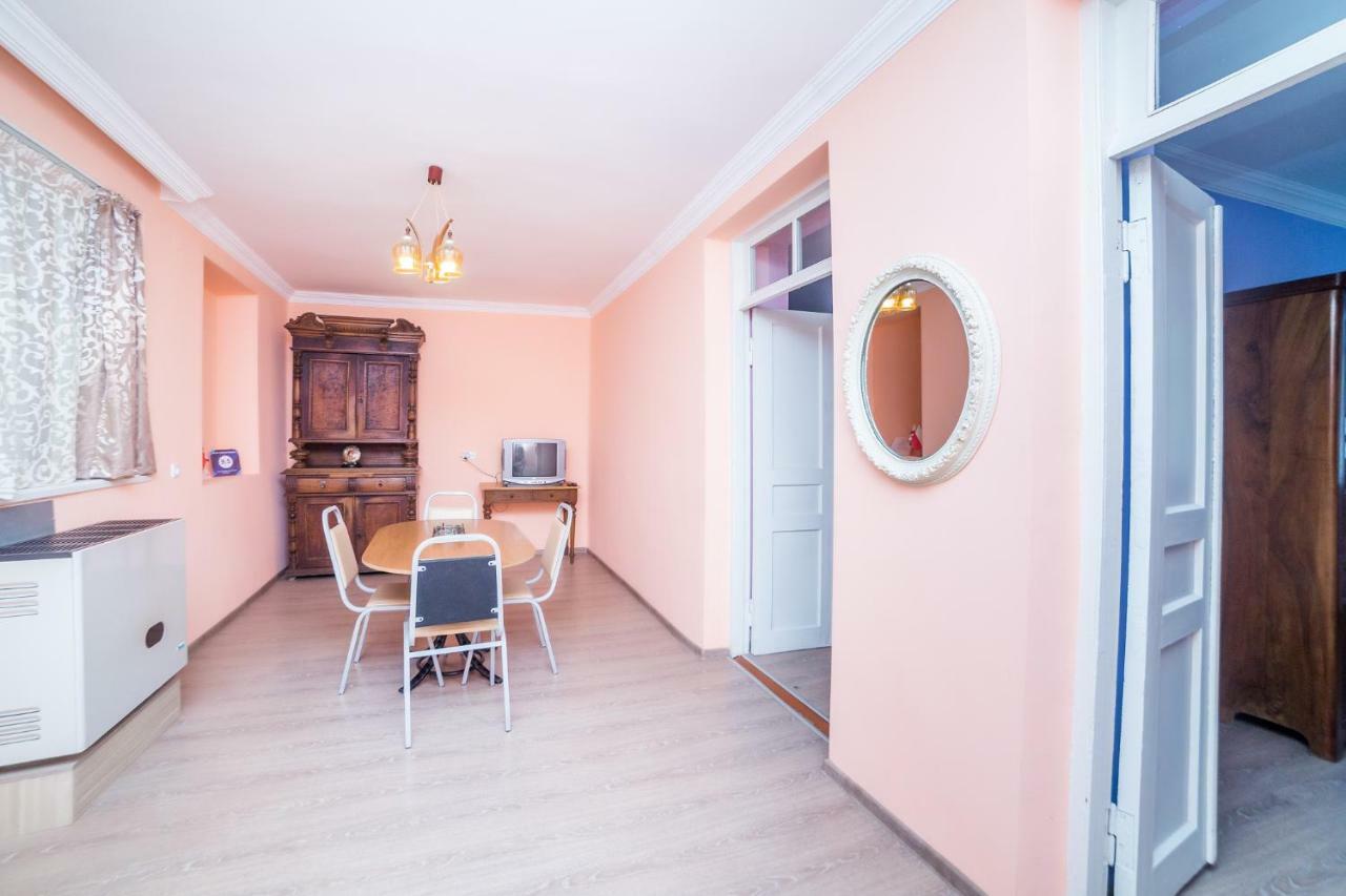 Nukri Guest House Gori Eksteriør bilde
